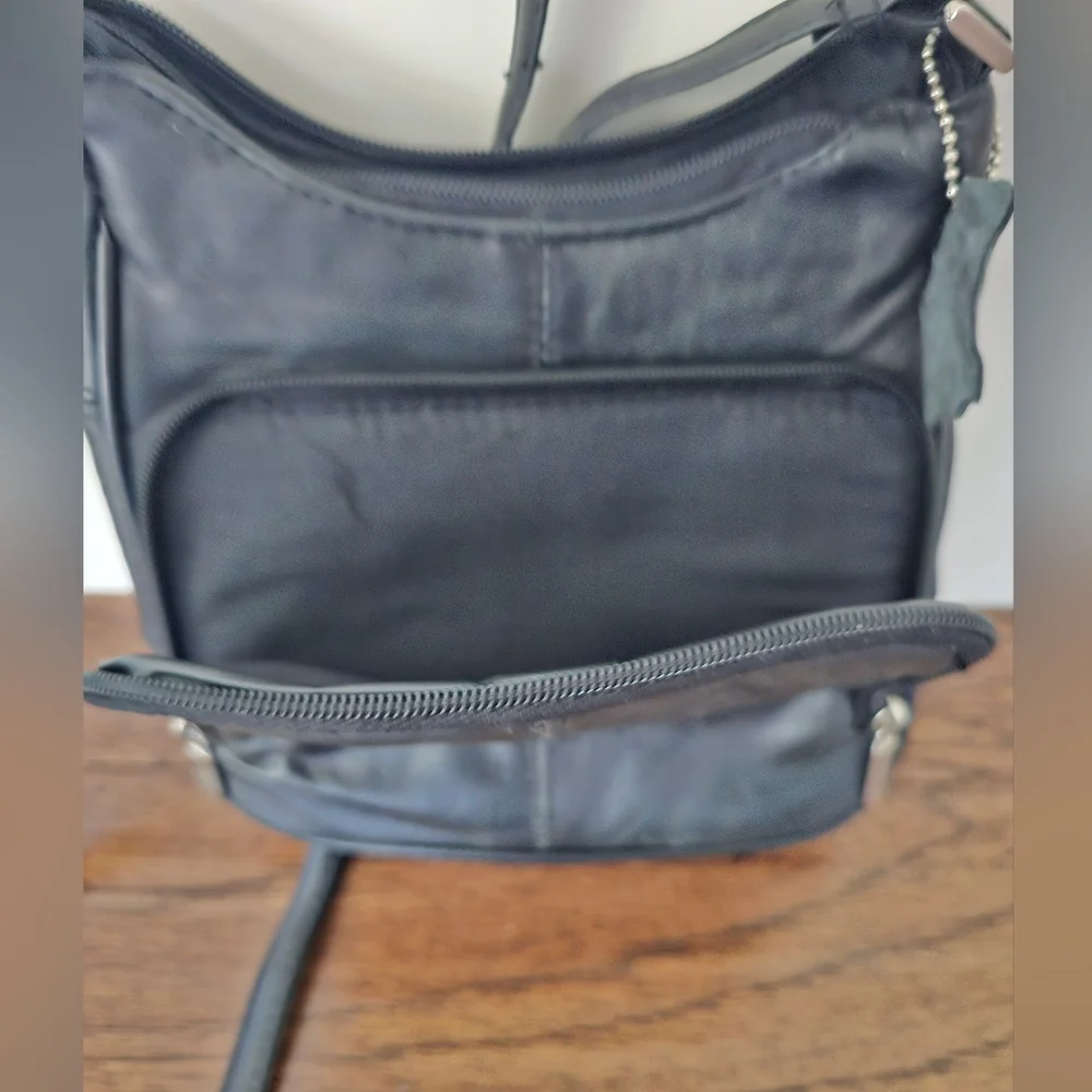 Genuin Leather  Crossbody Purse  Black